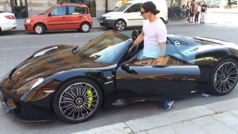 4. Zlatan Ibrahimovic - Porsche 918 Spyder - 861K€