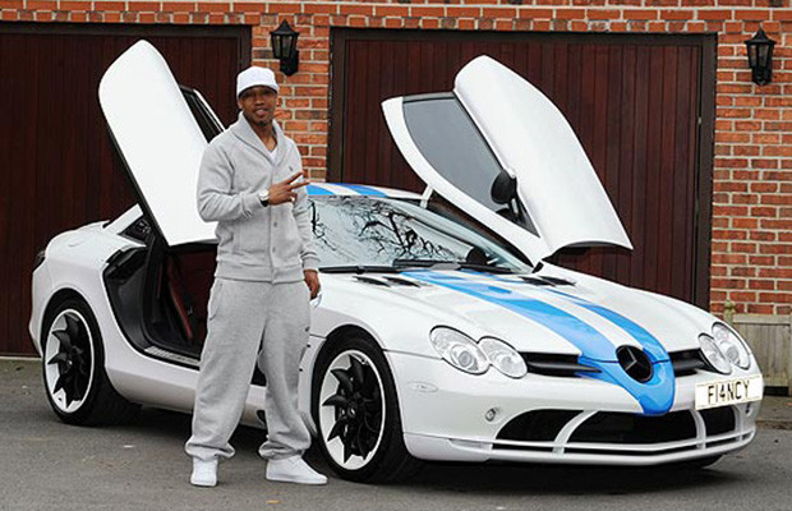 5. El Hadji Diouf - Mercedes Benz SLR - 586K€